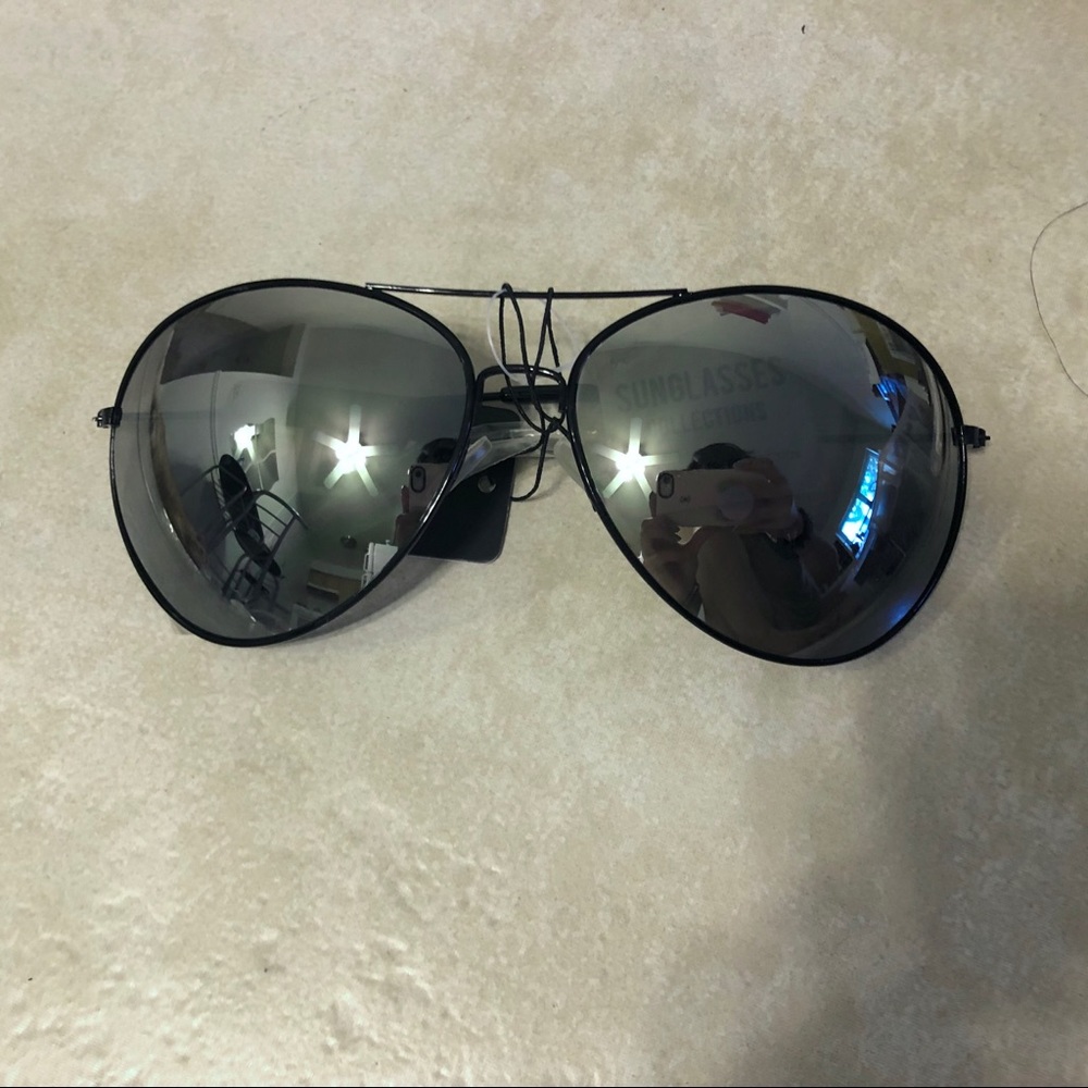 🆕 Oversized Mirror Aviators - Picture 8 of 8